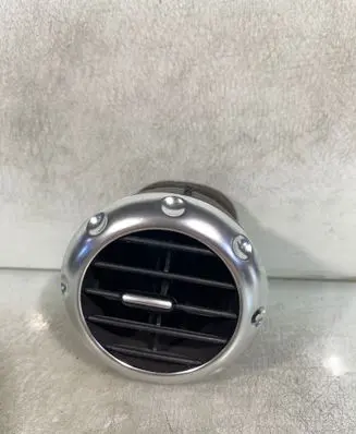 Audi TT Mk1 Dash center air vent grill 8n0820901a