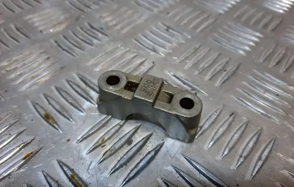 BMW 6 F12 F13 Camshaft holder 2287