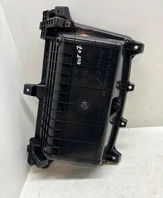 Mitsubishi Outlander Glove box M22105501