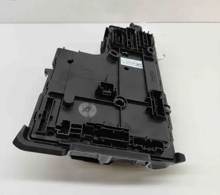 Tesla Model Y Central body control module 149784800E 165765030B