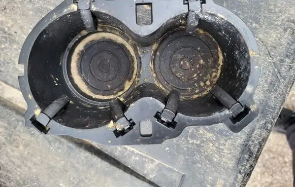 Cup holder front