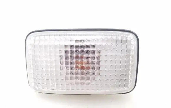 Nissan X-Trail T30 Front fender indicator light