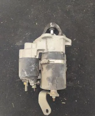 Volkswagen PASSAT B5.5 Starter motor 06B911467 053911049