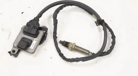 Skoda Superb B8 (3V) Lambda probe sensor 04L907805C