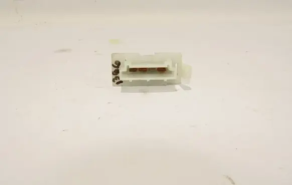 Mercedes-Benz A W169 Heater blower fan relay 