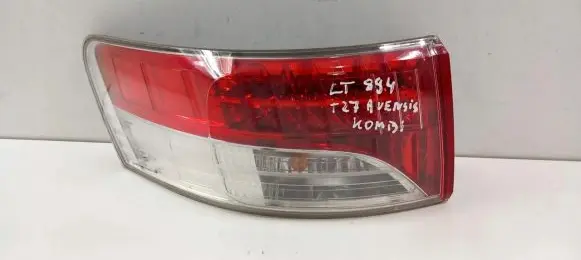 Toyota Avensis T270 Rear/tail lights