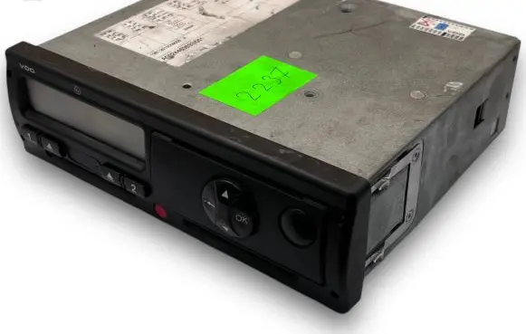 Mercedes-Benz Vito Viano W639 Central body control module S2237 A0024463633