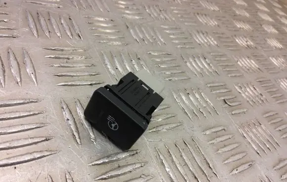 Mitsubishi Outlander Steering wheel heating switch 15b533