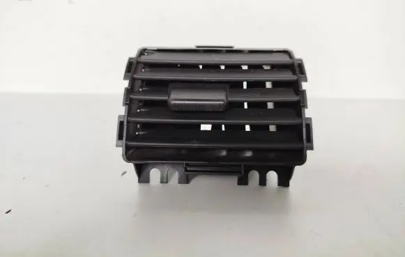 Suzuki Ignis Dashboard side air vent grill/cover trim 7361186G00