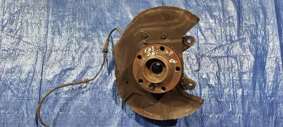 BMW X3 E83 Front wheel hub spindle knuckle 3412023