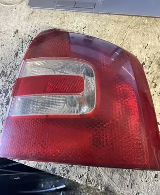 Skoda Octavia Mk2 (1Z) Rear/tail lights 1Z9945