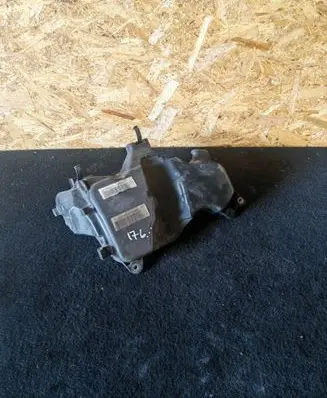 Mercedes-Benz A W176 Engine cover (trim) A6070101600