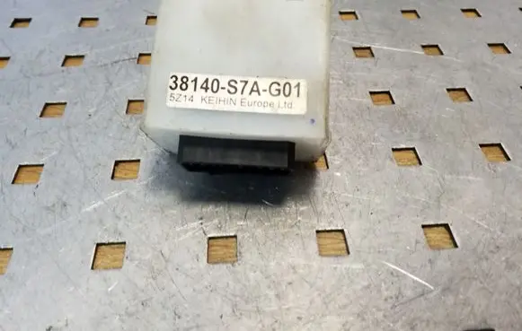 Honda FR-V Window wiper relay 38140S7AG01 38140S1CE01