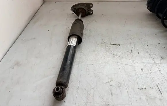 BMW 1 F20 F21 Rear shock absorber/damper 6862172