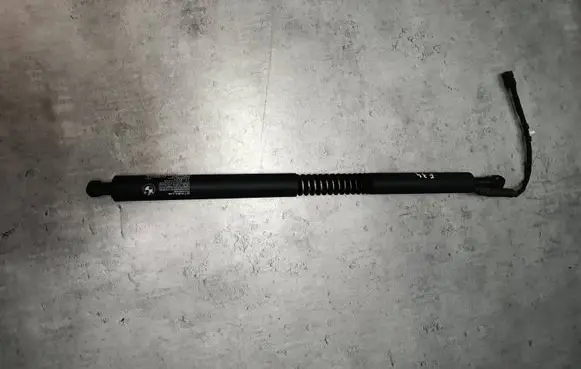 BMW 3 GT F34 Tailgate/trunk/boot tension spring 7298983