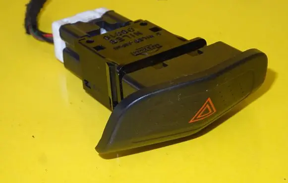 Nissan Primera Hazard light switch 06016 NILES06016