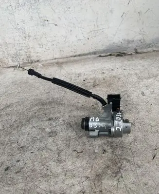 Audi A6 S6 C6 4F Tailgate/trunk/boot lock/catch/latch