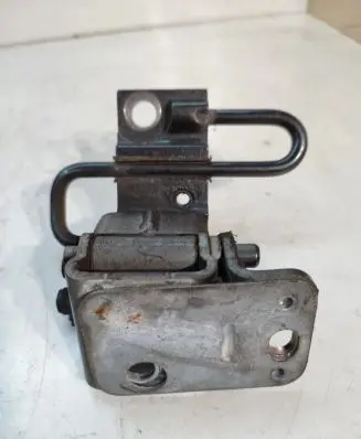 Audi Q7 4L Rear door lower hinge