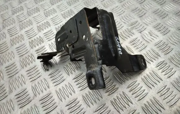 Peugeot 308 ABS pump bracket 9677683680