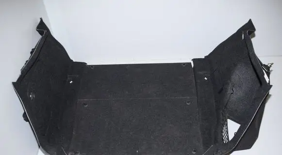 Trunk/boot lower side trim panel