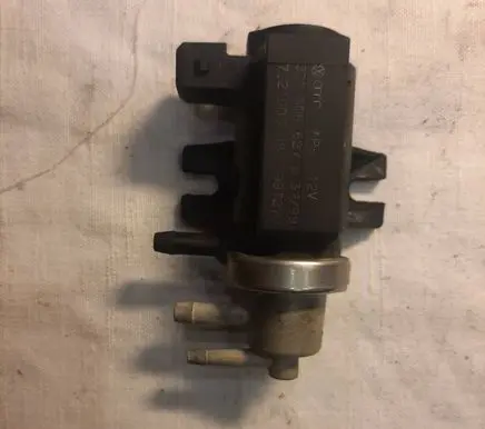 Volkswagen Golf IV Turbo solenoid valve 3d0906627
