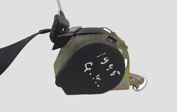 Peugeot 607 Rear seatbelt 4483279