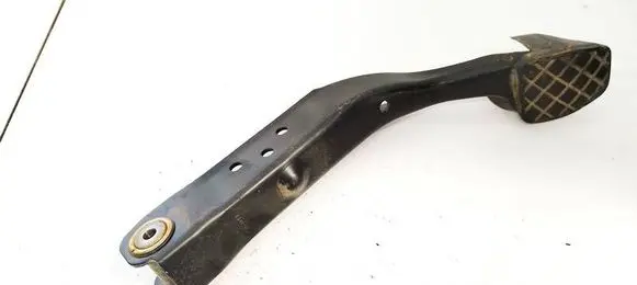 Volkswagen PASSAT B6 Brake pedal 