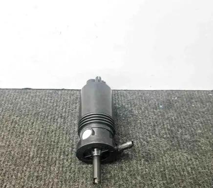 Tesla Model 3 Windscreen/windshield washer pump 111016400B