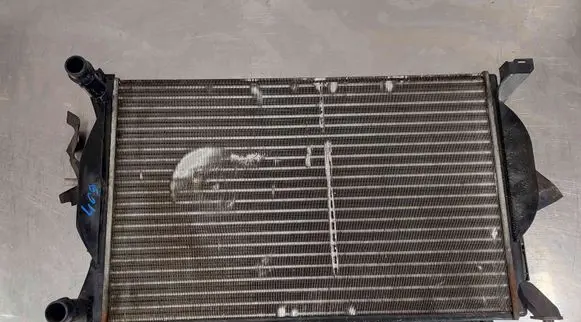 Audi A4 S4 B7 8E 8H Coolant radiator