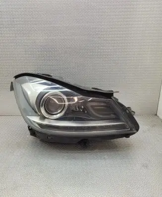 Mercedes-Benz C W204 Headlight/headlamp A2048204639