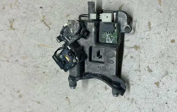 Mercedes-Benz E W212 LED ballast control module 18374902