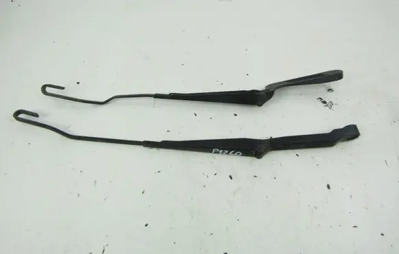 Volkswagen Polo III 6N 6N2 6NF Front wiper blade arm