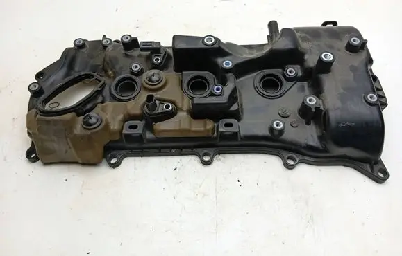 Lexus RX 450H Rocker cam cover