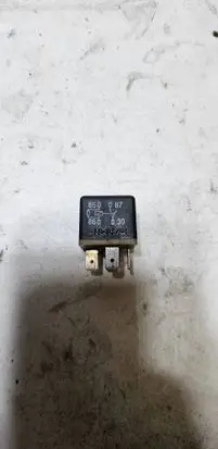 Audi 100 S4 C4 Other relay 431951253H