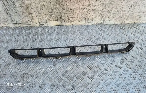 Intercooler air guide/duct channel