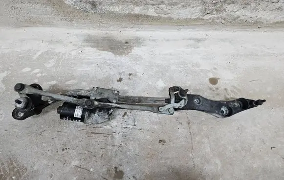 BMW 5 E60 E61 Front wiper linkage and motor 7193995 719399501