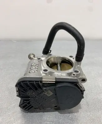 Opel Mokka Electric throttle body valve 55577375
