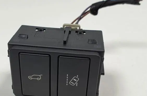 Land Rover Discovery Sport Tailgate opening switch 1AD-SAL550B