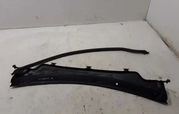 Dodge Durango Wiper trim 55112907AF