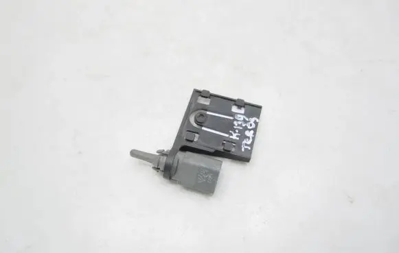 Volkswagen T-Cross Outside/external air temperature sensor 8Z0820535B