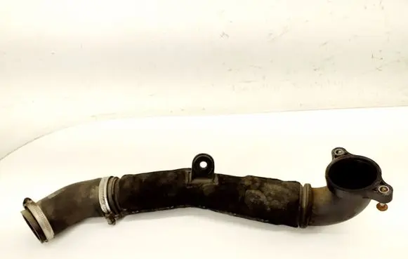 Volkswagen Golf VII Intercooler hose/pipe 04L145828D