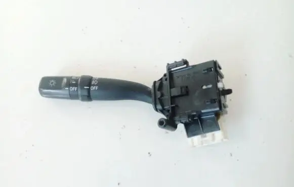 Toyota Corolla Verso AR10 Indicator stalk 173650