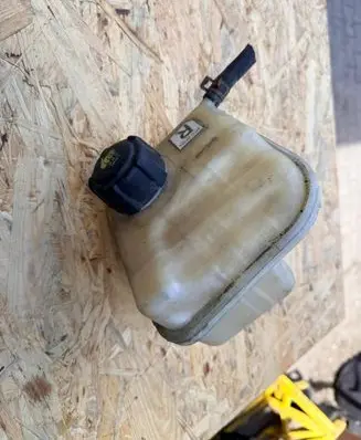 Nissan Qashqai Coolant expansion tank/reservoir 21711BB50A