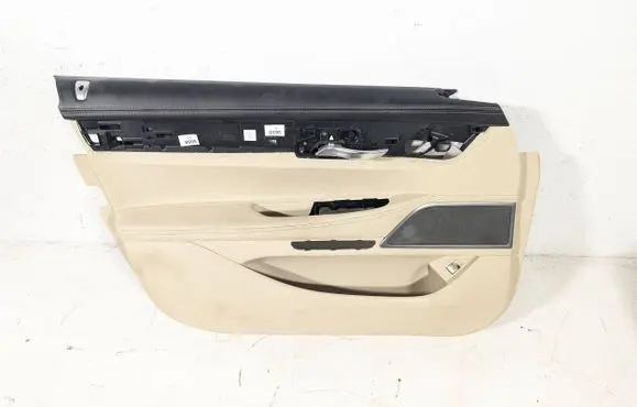 BMW 7 G11 G12 Front door card panel trim