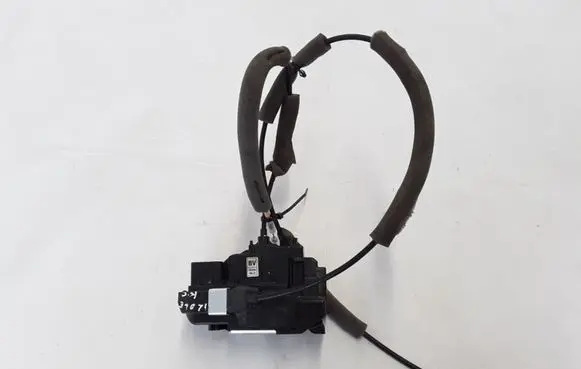 Renault Koleos II Rear door lock 825035158R