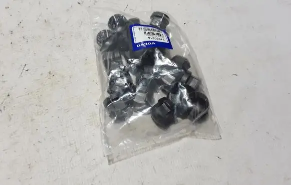 Volvo XC60 Nuts/bolts 31660916