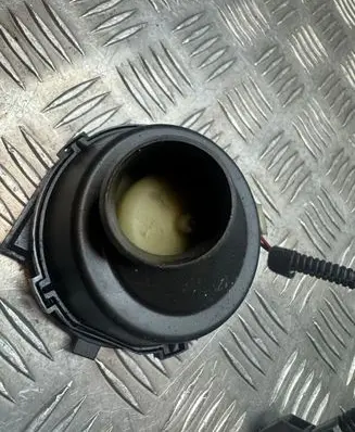 Volvo V70 Engine control unit/module fan 8666595