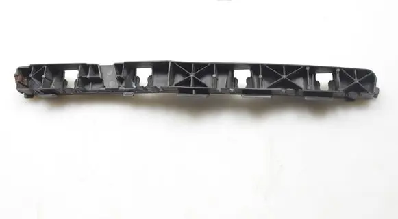 Rear bumper mounting bracket