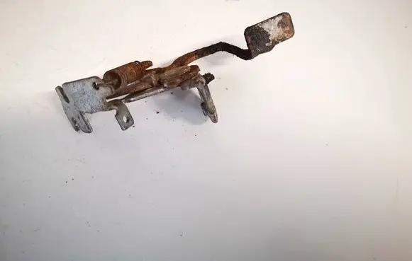 Toyota Yaris Fuel tank opening switch 