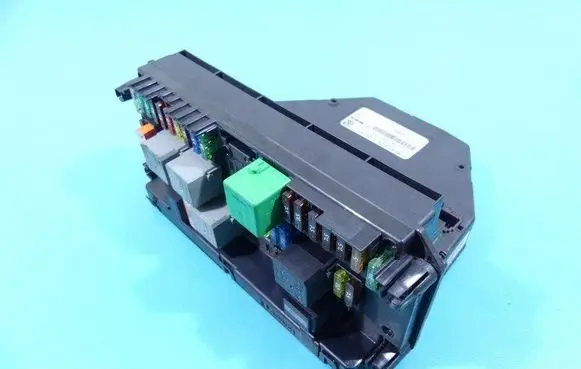 Fuse box set